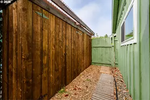 3475 Ferry St, Eugene, OR 97405 - Photo 33