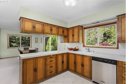 94 SE 46th Dr, Gresham, OR 97080 - Photo 15