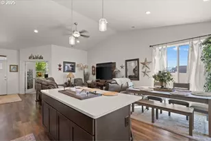 818 E Montana Ave, Hermiston, OR 97838 - Photo 9