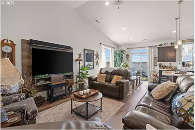 818 E Montana Ave, Hermiston, OR 97838 - Photo 15