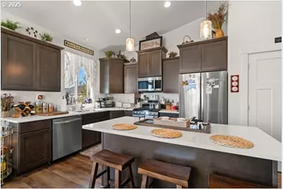 818 E Montana Ave, Hermiston, OR 97838 - Photo 17