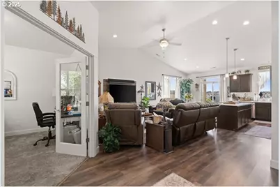 818 E Montana Ave, Hermiston, OR 97838 - Photo 19