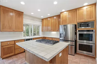 3550 NE 214th Ave, Fairview, OR 97024 - Photo 17