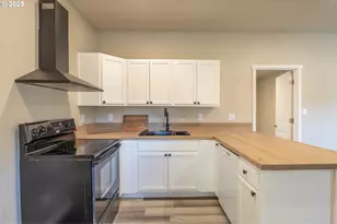 156 Cedar St, Yoncalla, OR 97499 - Photo 19