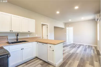 156 Cedar St, Yoncalla, OR 97499 - Photo 21