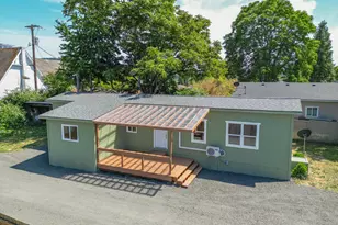 156 Cedar St, Yoncalla, OR 97499 - Photo 1