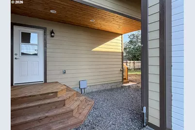 325 Railroad St, Brookings, OR 97415 - Photo 7