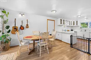 2305 7th St, Tillamook, OR 97141 - Photo 11