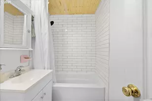 2305 7th St, Tillamook, OR 97141 - Photo 23