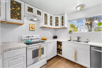 2305 7th St, Tillamook, OR 97141 - Photo 15