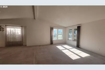 193 Clark St, Myrtle Creek, OR 97457 - Photo 17