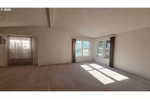 193 Clark St, Myrtle Creek, OR 97457 - Photo 17