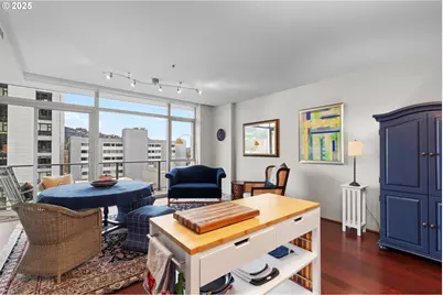 1221 SW 10th Ave #809, Portland, OR 97205 - Photo 11