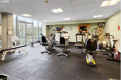 1221 SW 10th Ave #809, Portland, OR 97205 - Photo 37