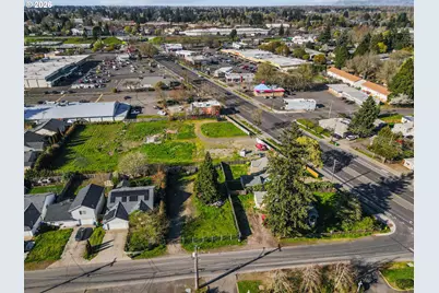 1920 River Rd, Eugene, OR 97404 - Photo 21