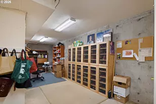 2634 Suncrest Ave, Eugene, OR 97405 - Photo 41