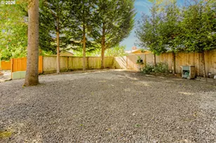 1747 SE 60th Ave, Hillsboro, OR 97123 - Photo 35