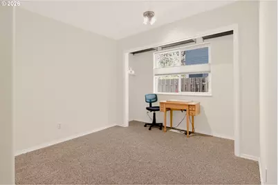 1747 SE 60th Ave, Hillsboro, OR 97123 - Photo 29