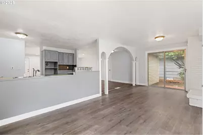 1203 NE 190th Pl, Portland, OR 97230 - Photo 11