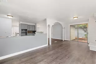 1203 NE 190th Pl, Portland, OR 97230 - Photo 11