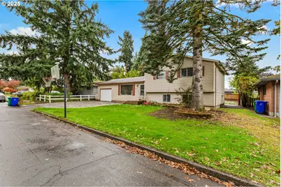 1203 NE 190th Pl, Portland, OR 97230 - Photo 3