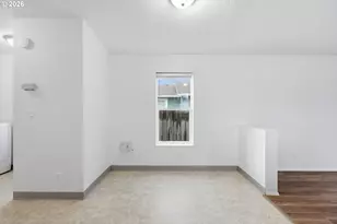 23140 NE Halsey St, Wood Village, OR 97060 - Photo 13