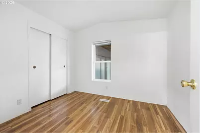 23140 NE Halsey St, Wood Village, OR 97060 - Photo 21