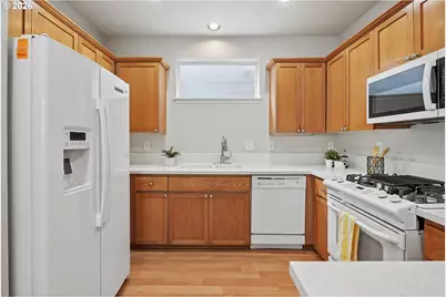 1164 SE Tamango St, Hillsboro, OR 97123 - Photo 11