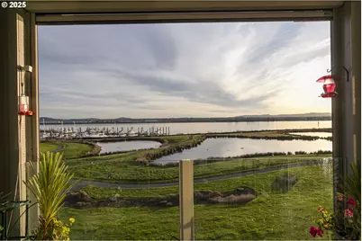 5525 SE Scenic Ln #301, Vancouver, WA 98661 - Photo 9