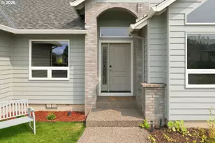 1905 N Westlake Loop, Newberg, OR 97132 - Photo 3