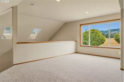 1905 N Westlake Loop, Newberg, OR 97132 - Photo 15