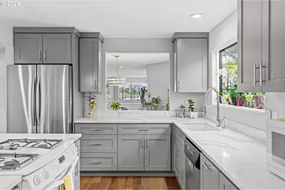 401 N Tomahawk Island Dr #18, Portland, OR 97217 - Photo 11