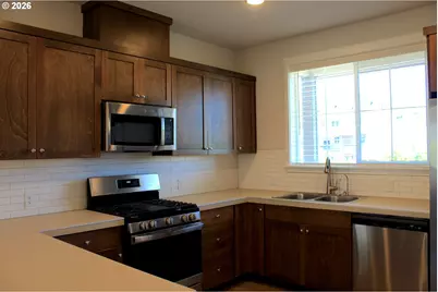 13020 SW Larkwood Pl, Tigard, OR 97224 - Photo 3