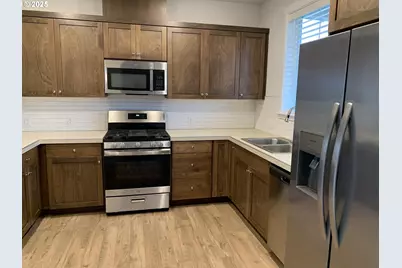 13020 SW Larkwood Pl, Tigard, OR 97224 - Photo 9