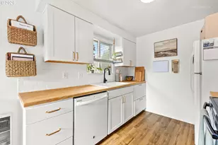 233 SE 3rd Ave, Canby, OR 97013 - Photo 11