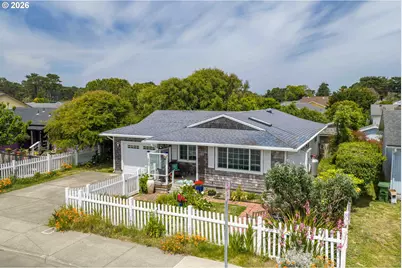 870 11th St SW, Bandon, OR 97411 - Photo 3