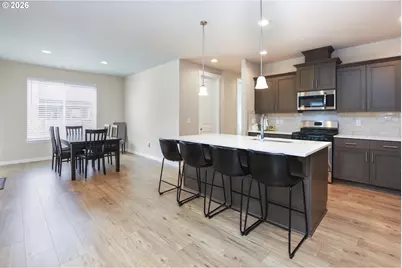 2437 W 8th Ave, Junction City, OR 97448 - Photo 9