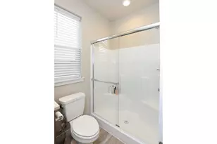 2437 W 8th Ave, Junction City, OR 97448 - Photo 13