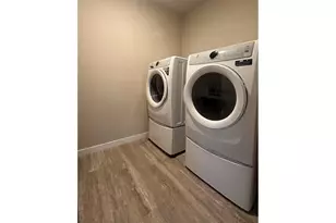 2437 W 8th Ave, Junction City, OR 97448 - Photo 17