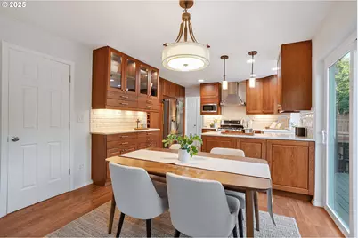 154 NE Danbury Ave, Hillsboro, OR 97124 - Photo 11