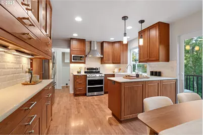 154 NE Danbury Ave, Hillsboro, OR 97124 - Photo 13