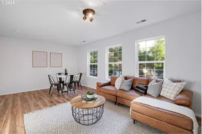 154 NE Danbury Ave, Hillsboro, OR 97124 - Photo 25