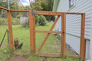 98397 Stian Smith Rd, Coos Bay, OR 97420 - Photo 25