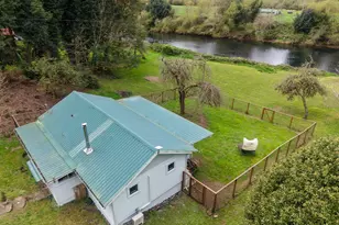 98397 Stian Smith Rd, Coos Bay, OR 97420 - Photo 3