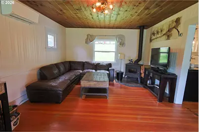 98397 Stian Smith Rd, Coos Bay, OR 97420 - Photo 11