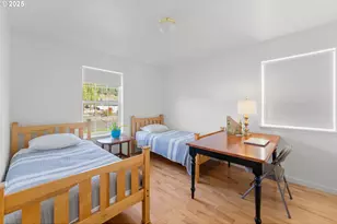 1204 E 2nd Ave, Sutherlin, OR 97479 - Photo 33