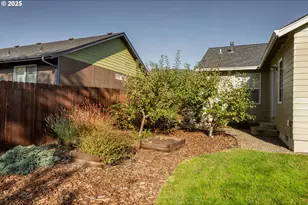 1204 E 2nd Ave, Sutherlin, OR 97479 - Photo 15