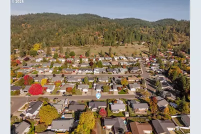 1204 E Second Ave, Sutherlin, OR 97479 - Photo 37