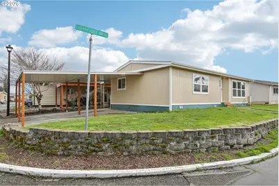 690 SW Liberty Bell Dr, Beaverton, OR 97006 - Photo 3