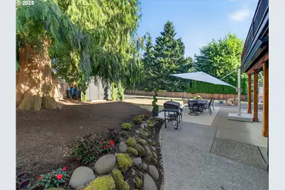 19751 Falcon Dr, Oregon City, OR 97045 - Photo 41